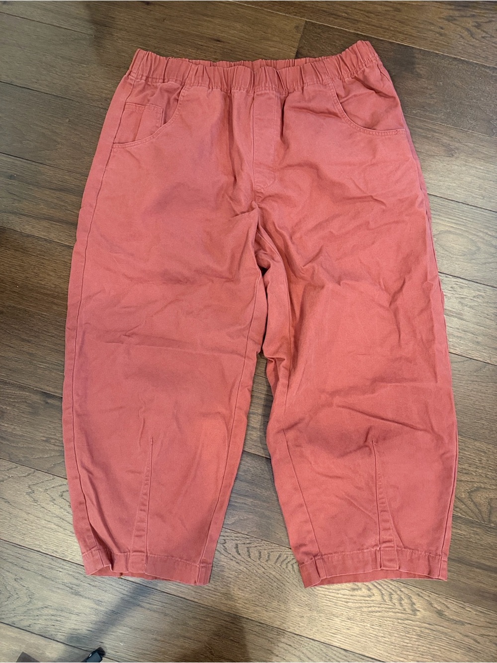 Women's Mid-Rise Barrel Leg Pants - Universal Thread Size Large - C47-040 - Picture 2 of 8
